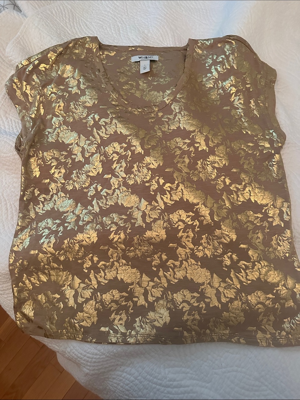 White House Black Market outlet Gold Floral Foil Short Sleeve Tee L